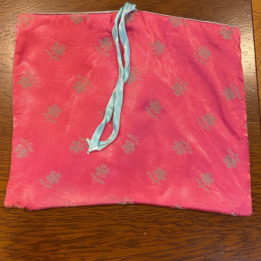 Vintage Pink and Blue Satin Hosiery Holder Bag in good condition